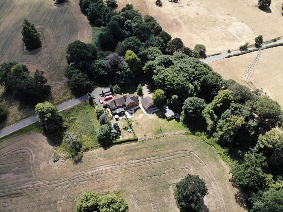 Woodland View - A Place To Escape Appartement Swynnerton Buitenkant foto